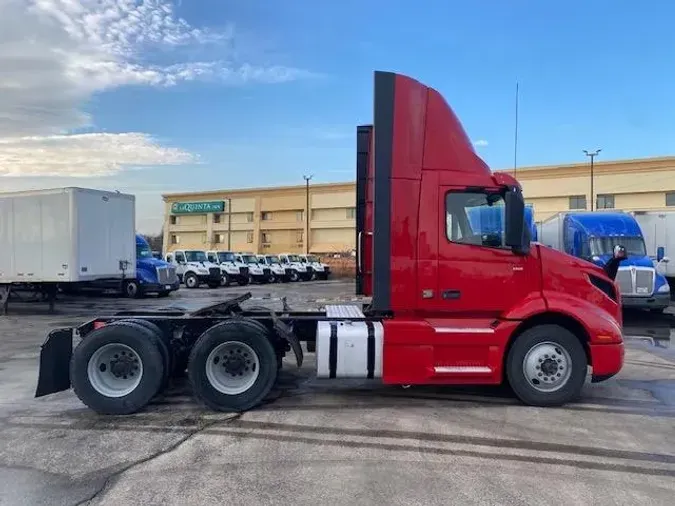 2020 Volvo VNR64T300