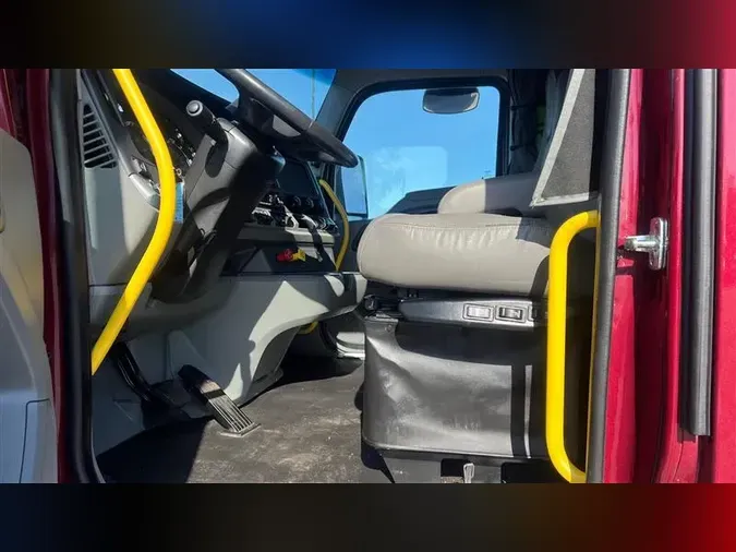 2021 KENWORTH T680