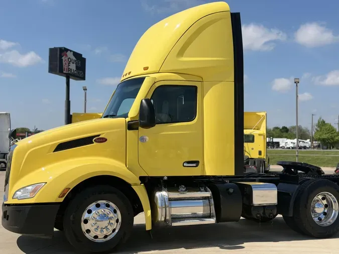 2022 Peterbilt 579