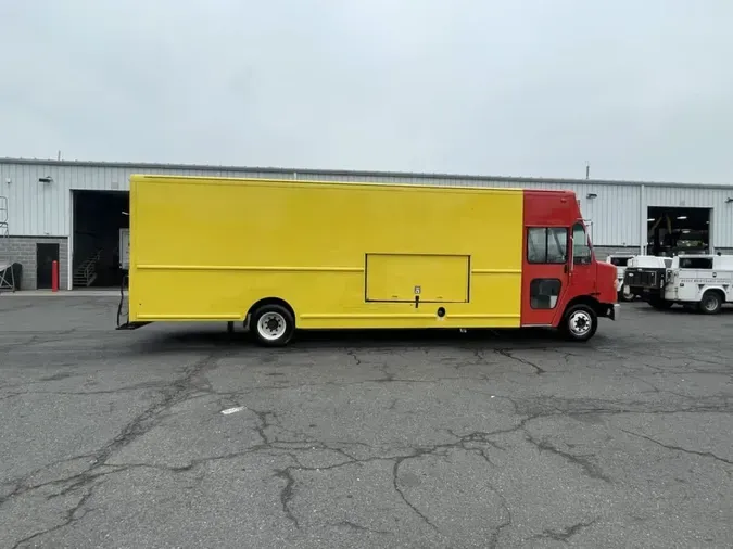 2017 FRTLR CUSTOM CHASSIS CORP MT55
