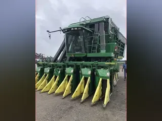 2004 John Deere 9986