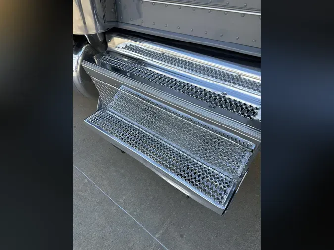 2019 Peterbilt 389cacfac7df8af70c40c1d694d05199985