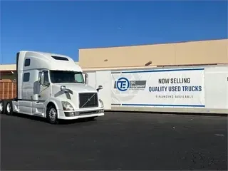 2013 VOLVO VNL64T780