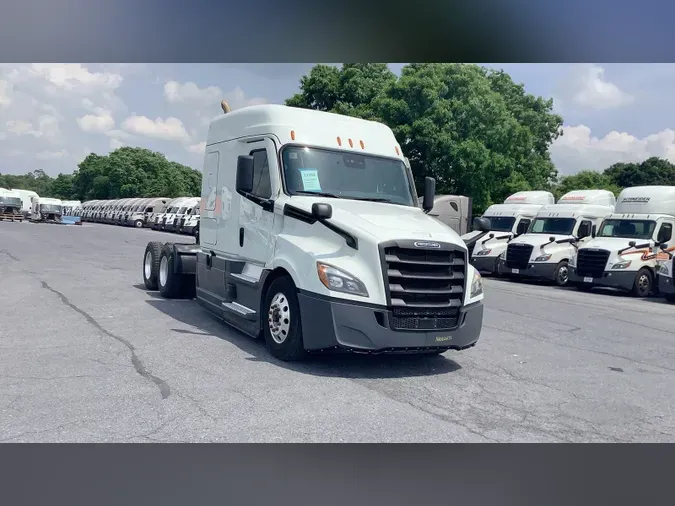 2021 Freightliner Cascadia 126cad1a68db2a58a25c24b9ed6b4883efe