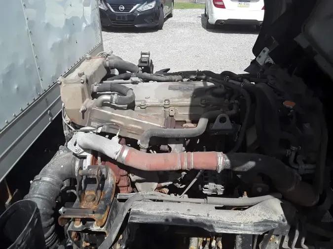 2019 ISUZU NPR HD