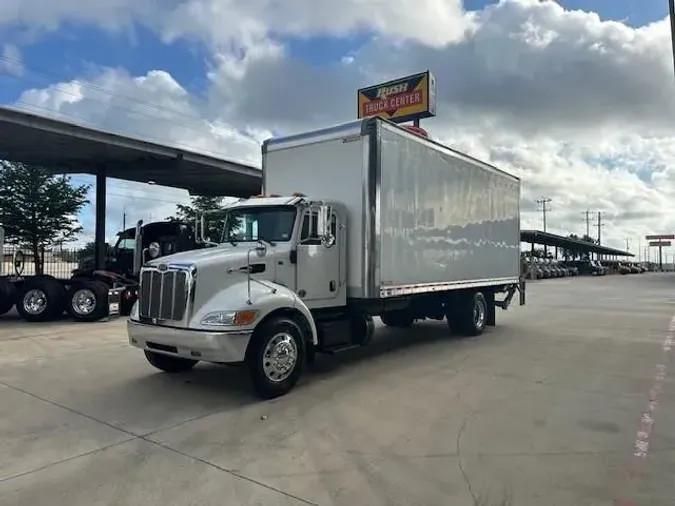 2020 Peterbilt 330cad70fd06a3a6dfc5afeb5ea950e3794