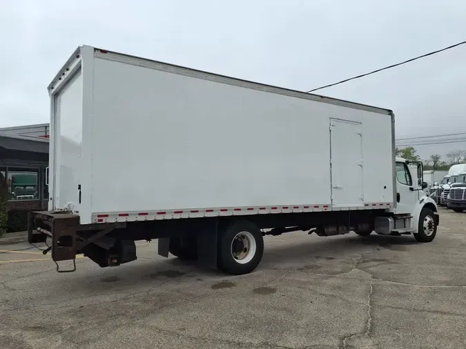 2018 FREIGHTLINER M2 106