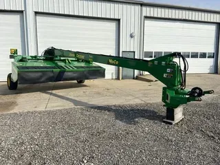 2017 John Deere 946