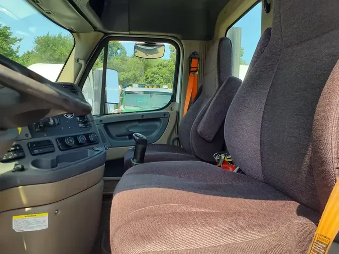 2016 FREIGHTLINER/MERCEDES CASCADIA 125cadb91e3da90f04e6e6521faacc5ae5c