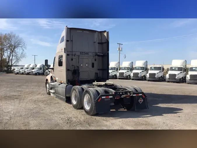 2022 International LT