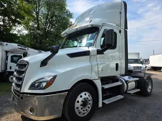 2019 FREIGHTLINER NEW CASCADIA 126