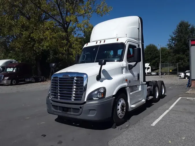 2020 FREIGHTLINER/MERCEDES CASCADIA 125caddb33abc721ae079c8220580147749