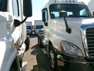 2018 FREIGHTLINER/MERCEDES CASCADIA 125