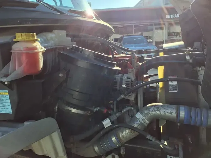 2020 FREIGHTLINER/MERCEDES M2 106