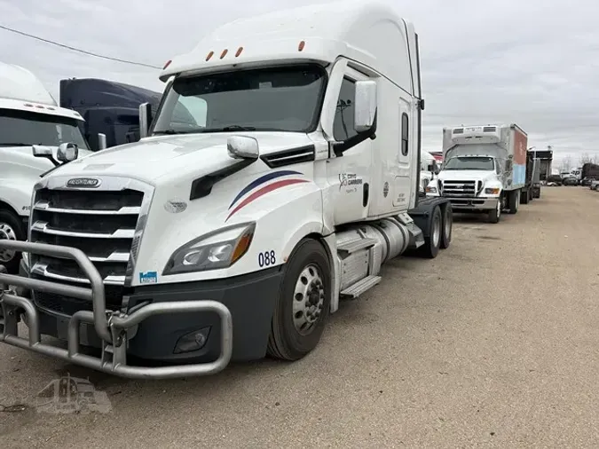 2022 FREIGHTLINER CASCADIA 126cae36cf5affb91f59a2c72be7eb38cdf