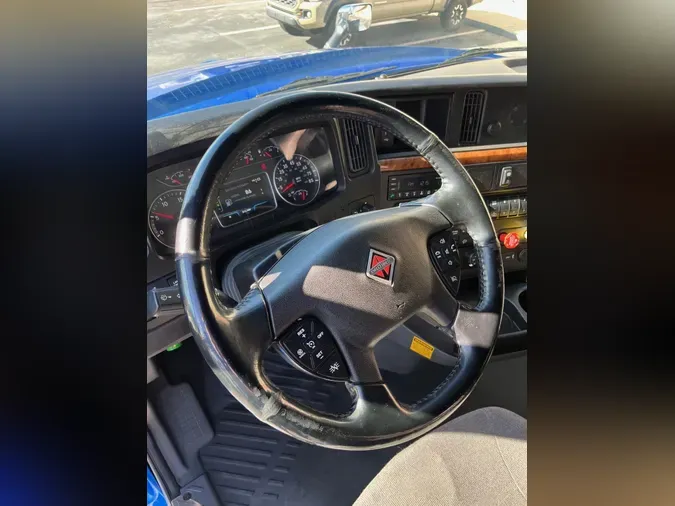 2022 International LT625