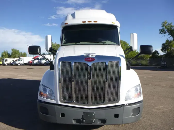 2021 Peterbilt 579