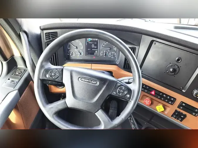 2022 FREIGHTLINER CA126