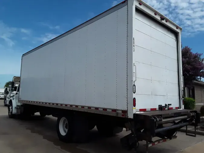2016 FREIGHTLINER M2 106