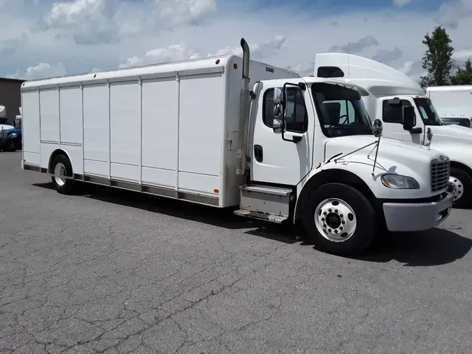 2017 FREIGHTLINER M2 106
