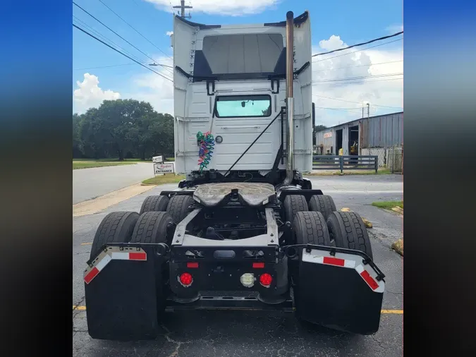 2019 VOLVO VNL64TRACTOR