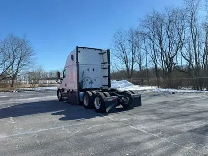 2021 Freightliner Cascadia