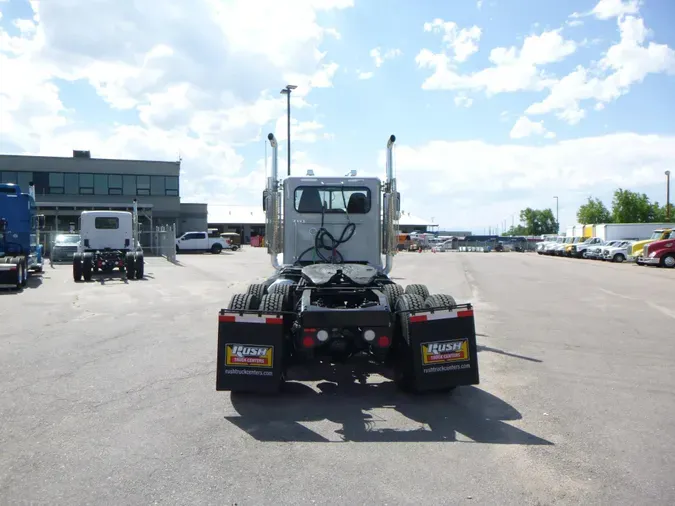 2020 Peterbilt 389