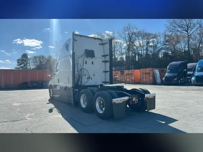 2022 Freightliner Cascadia 126cafbff44d08990dc1239c8ecf7b7a4b7