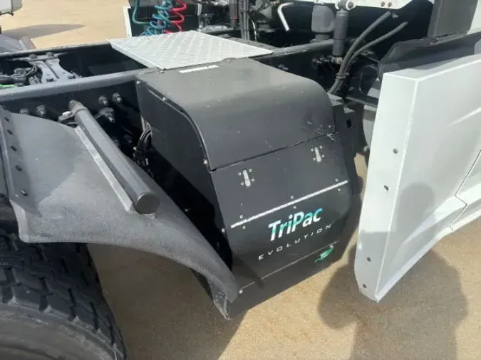 2020 Freightliner New Cascadia 126