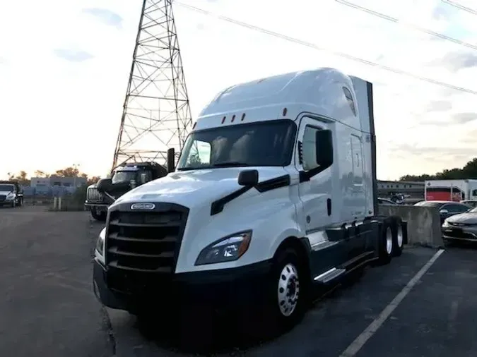 2020 Freightliner Cascadia