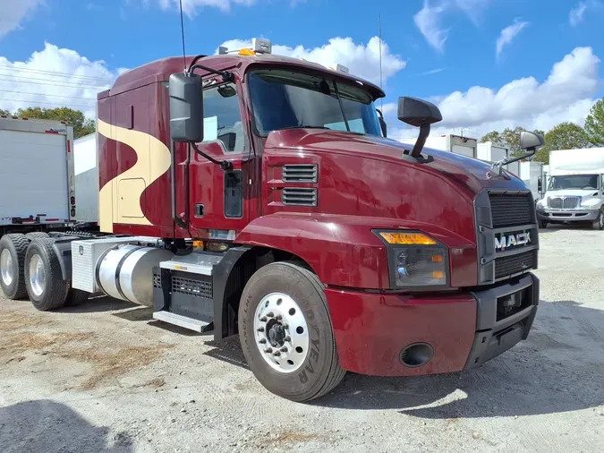 2019 MACK TRUCKS, INC. ANTHEM 64T