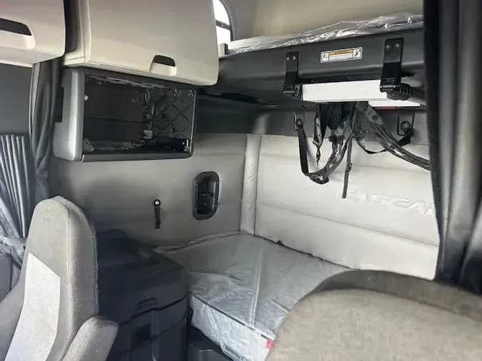 2021 Freightliner Cascadia