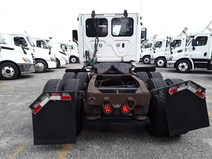 2018 FREIGHTLINER/MERCEDES CASCADIA 125