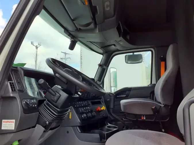 2019 NAVISTAR INTERNATIONAL LT625 SLPR CABcb10d3c90b9ebc1ce7e644bd2a116682