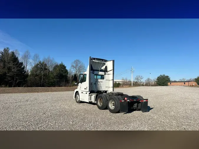 2018 Volvo VNL300