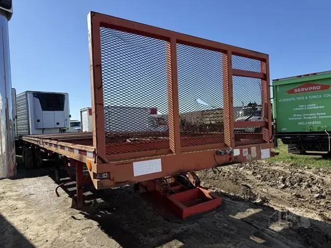 2006 LAKESIDE TRAILER MFG INC 