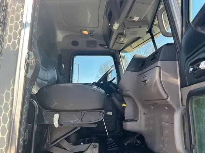 2021 Peterbilt 389