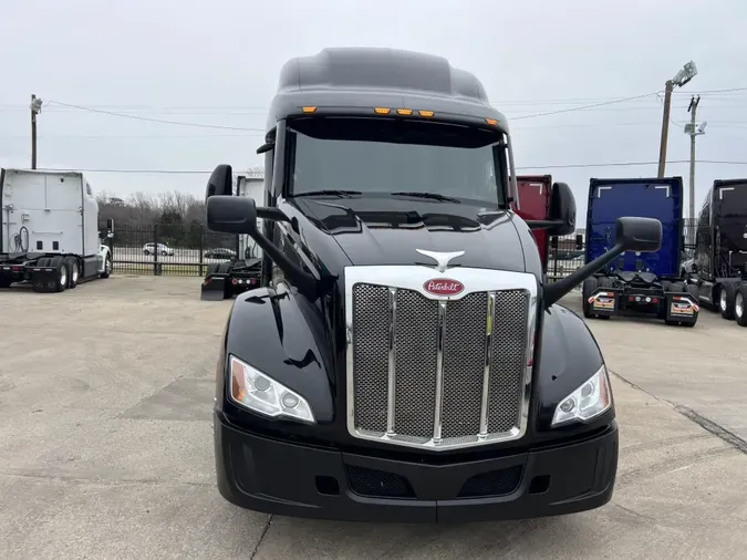 2023 Peterbilt 579