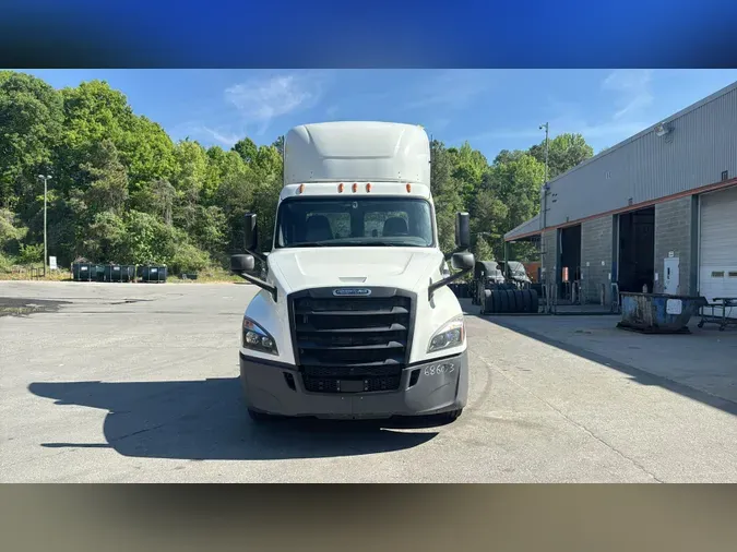 2019 Freightliner Cascadia 126