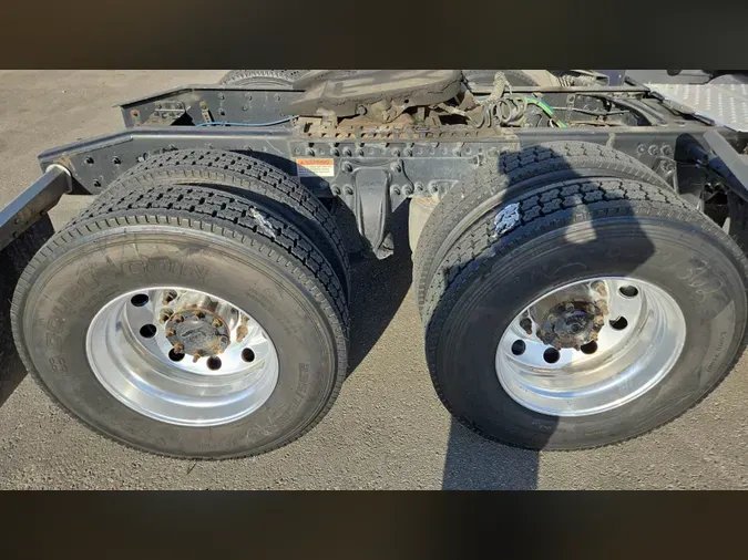 2022 Freightliner Cascadia 126