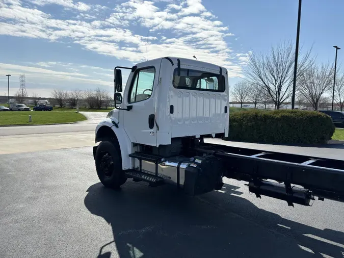 2020 Freightliner Business Class M2 106