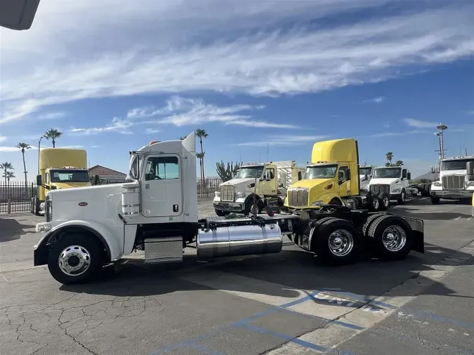 2018 Peterbilt 389