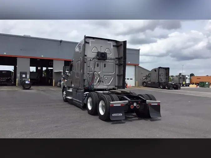 2023 Freightliner Cascadia 126
