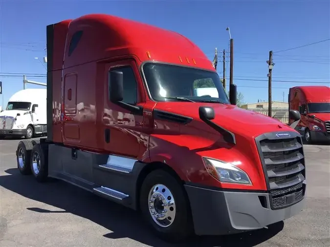 2020 FREIGHTLINER CASCADIA