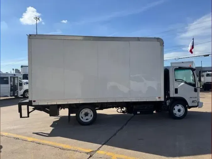 2022 Isuzu NPR-XD
