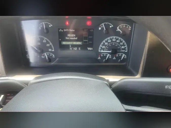 2020 VOLVO VNL760