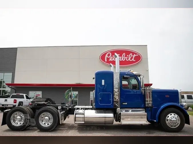 2025 PETERBILT 589