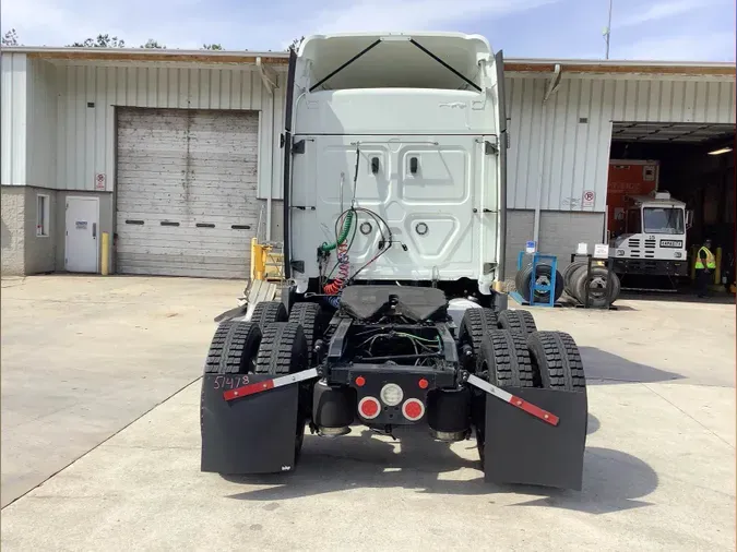 2021 Freightliner Cascadia