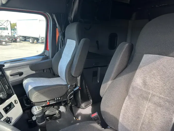 2021 Freightliner Cascadia