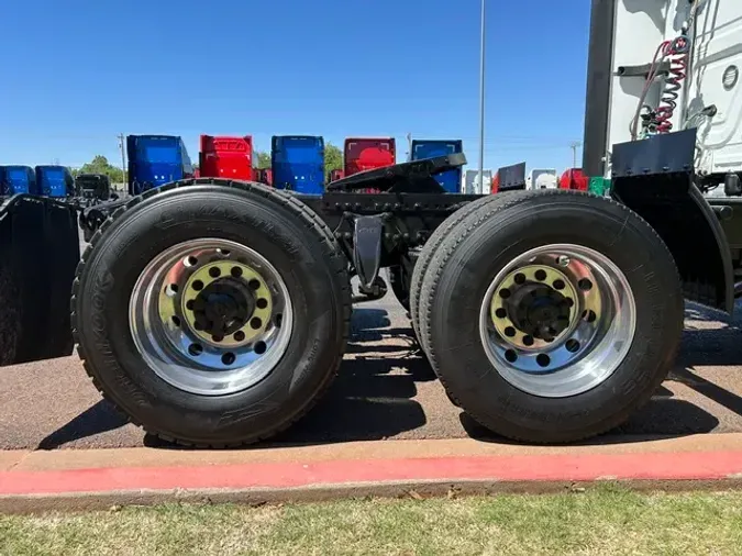 2020 FREIGHTLINER CASCADIA